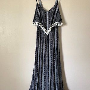 Breezy Striped Black & White Maxi Dress with tassels size S by Favlux